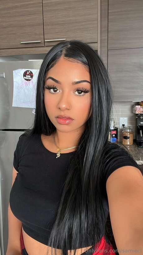 Samiecl pretty actress gallery