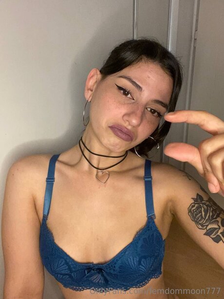 Baddieluna777 star erotic photos