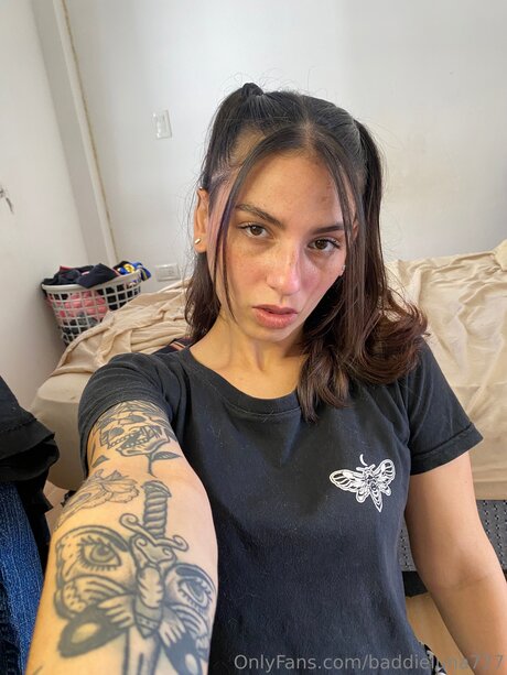 Baddieluna777 star exclusive photo
