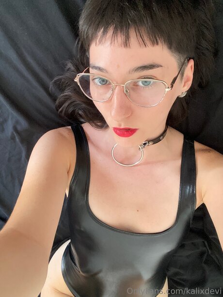 Kalixdevi model hot pictures