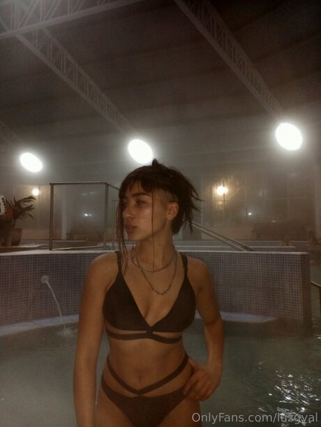 Luzgyal model hot archive