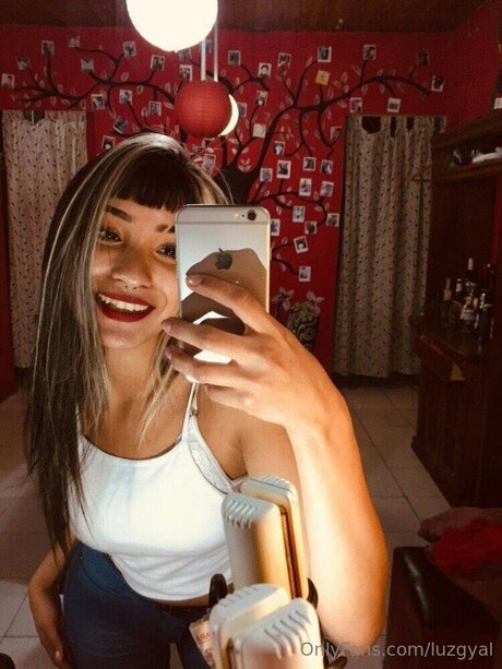 Luzgyal star hot image