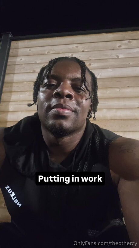 Theothercy model sex picture