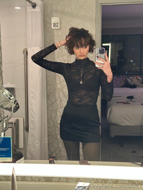 Shift7 erotic actress gallery