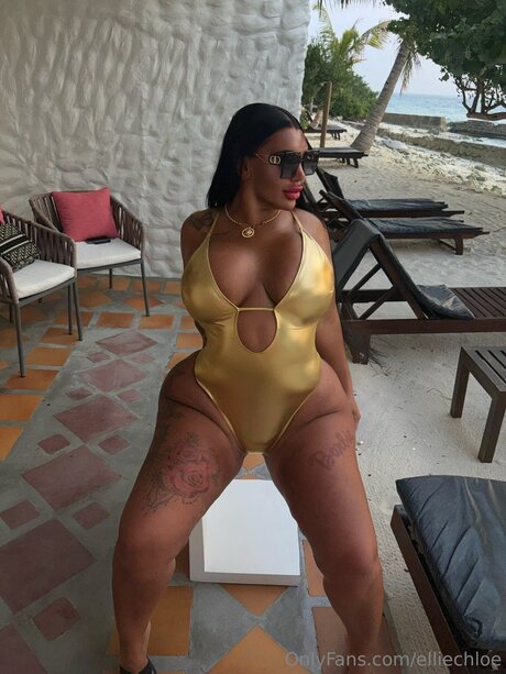 Elliechloe nudes pornstar gallery