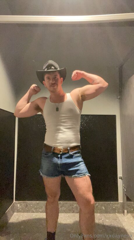 Hoosier Daddy X sexy star img