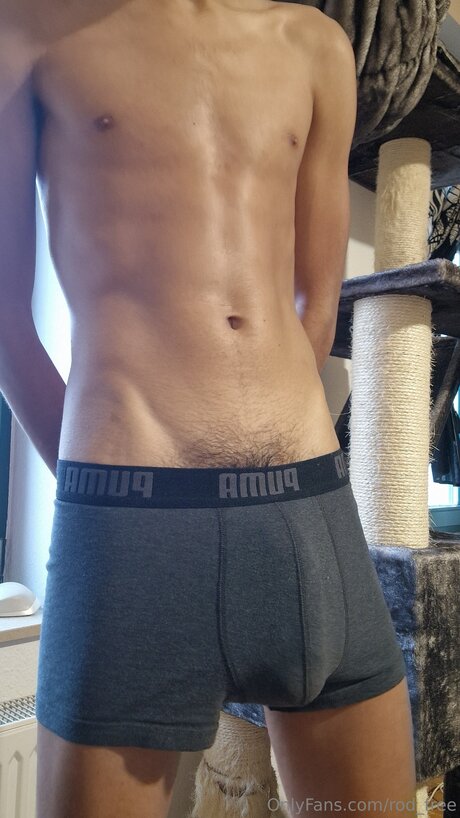 Rod Free xxx model photo