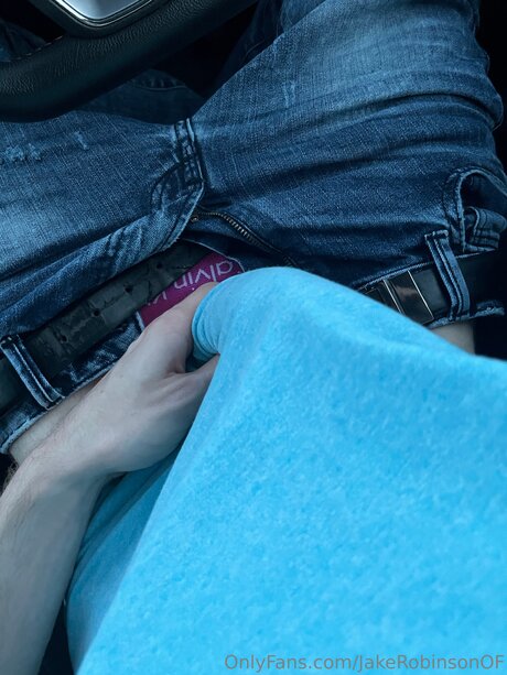 Jakerobinsonof art model pic