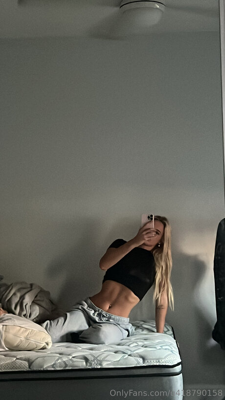 Bellaxmaexo pornstar exclusive pics