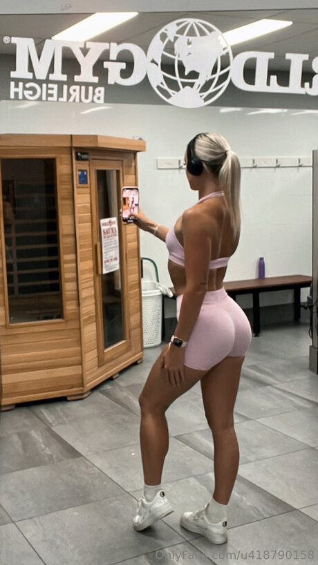 Bellaxmaexo nice model pic