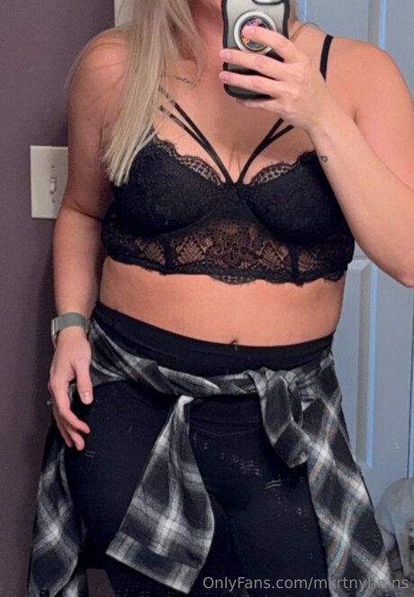 Mkrtnyhmns art pornstar pics