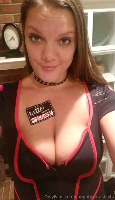 Naughtynatasha4u sexy model photo