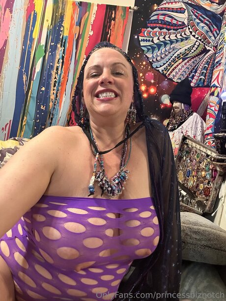 amateur mom onlyfans sex images