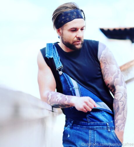 huge fake tits onlyfans sexy archive