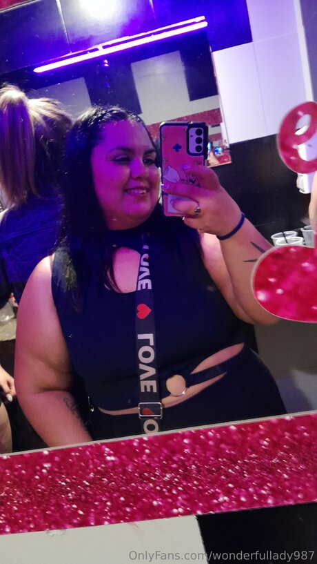 Wonderfullady987 star nude img