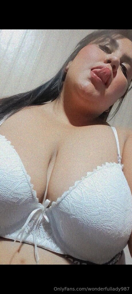Wonderfullady987 porn star photo