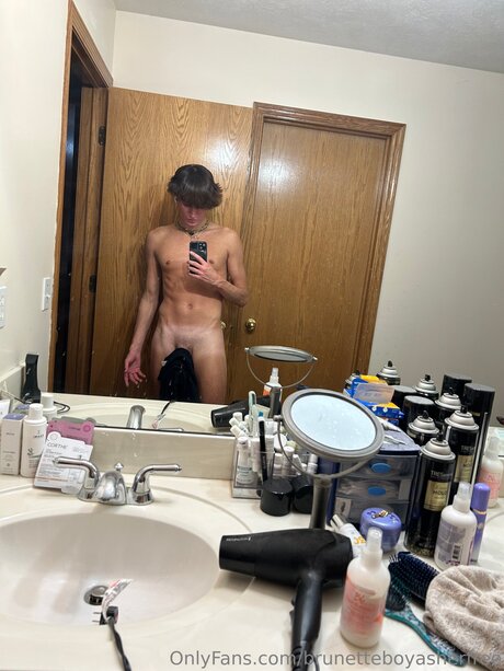 Brunetteboyasherfree xxx pornstar pictures