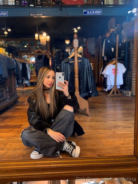 A Adelina star galleries