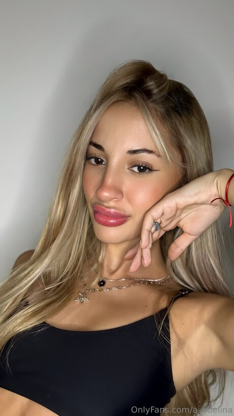 A Adelina best star pics