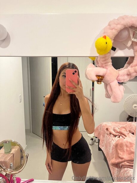 Aryalopezx adult star images