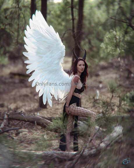 Lilithx3391s pornstar nudes image