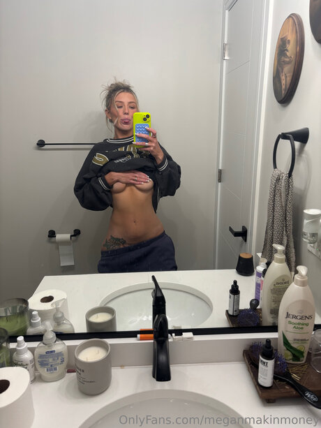 Meganmakinmoney pornographic actress galleries