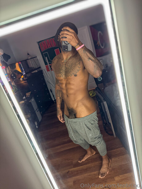 Leobrixxx pornographic star photo