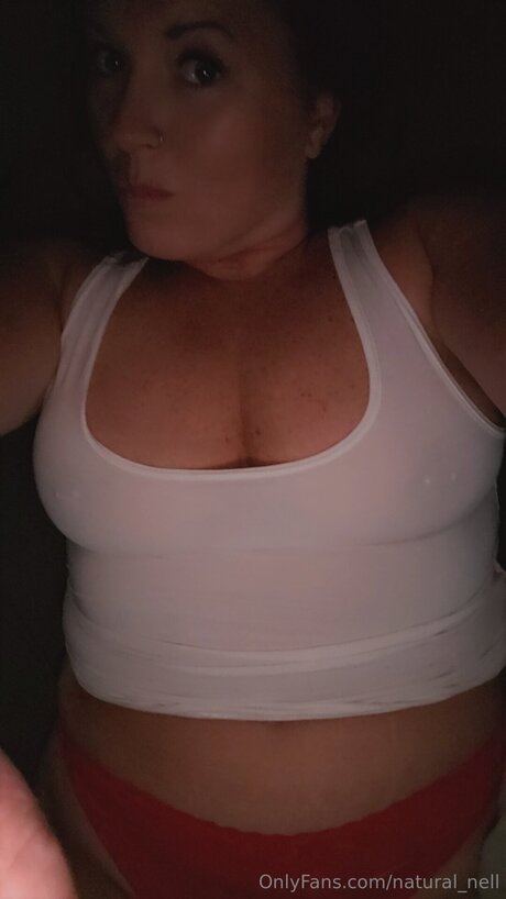 Natural Nell model adult photos