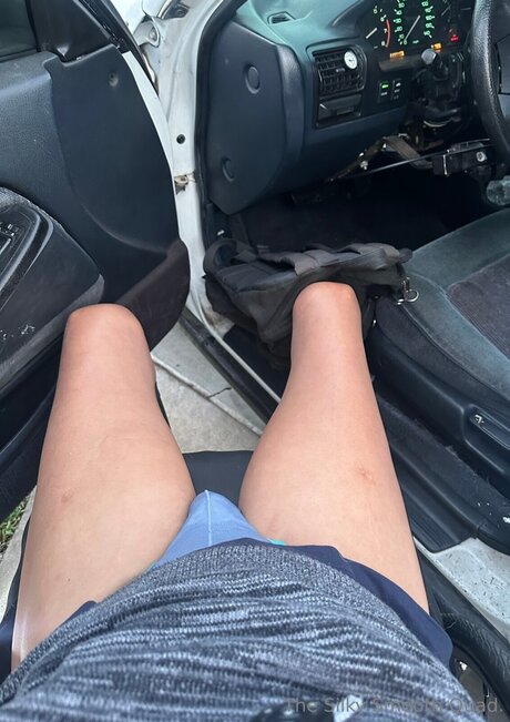 Silkysmoothquad high quality model photo