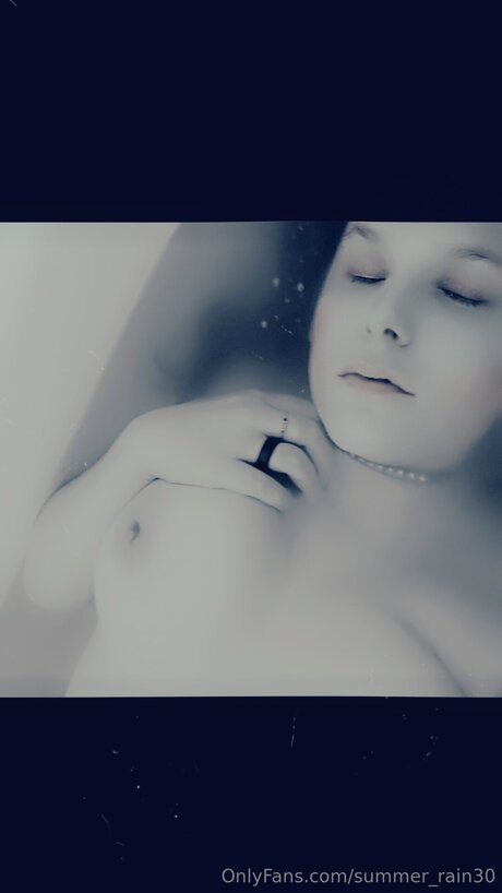 Summer Rain30 model porn galleries