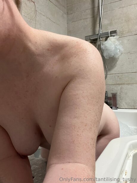 Tantilising Tushy erotic pornstar archive