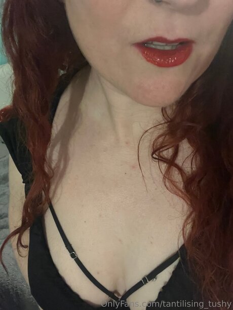 Tantilising Tushy xxx pornstar pics