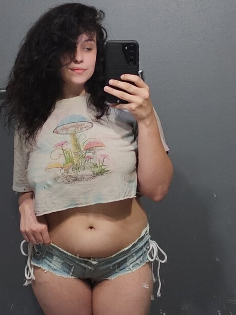 grandma onlyfans pretty pic