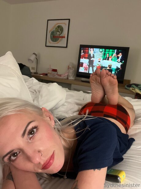 Sydthesinister model adult galleries