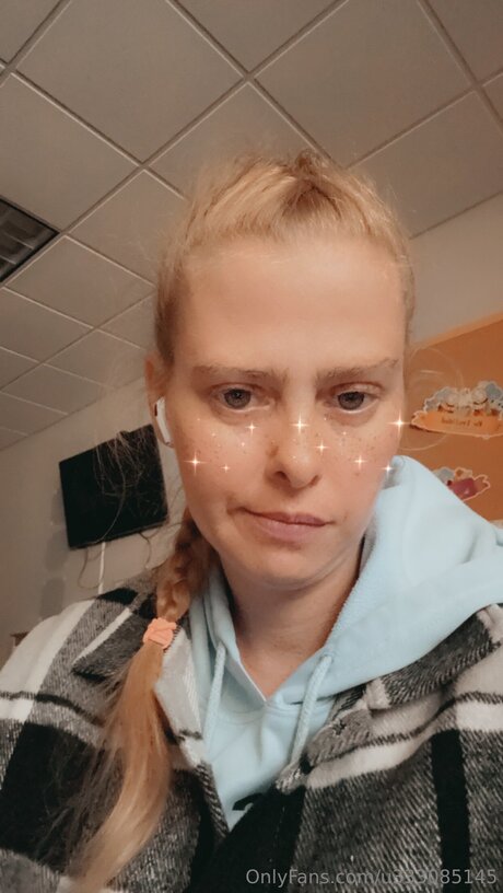 Icequeen6235 xxx model images