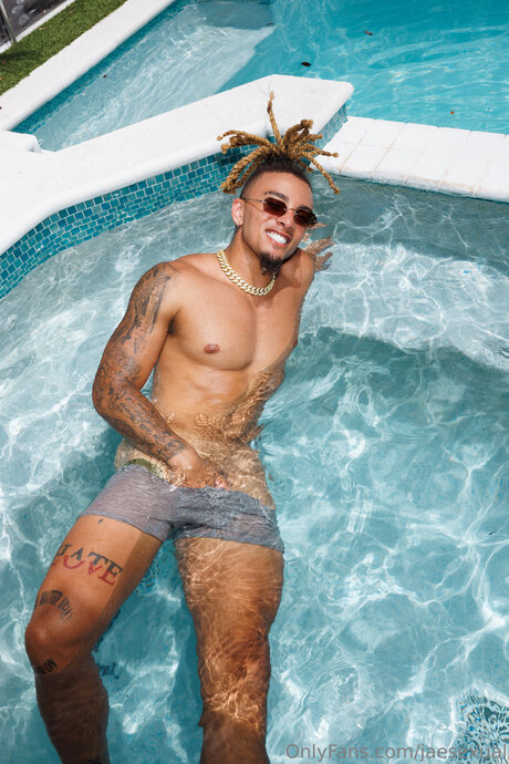 Jaesexual model perfect pic