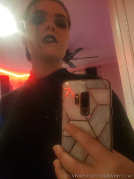 squat onlyfans naked photo