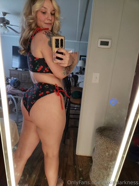 Luxindarkness Photo Gallery