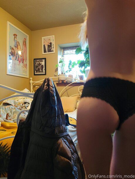 Thebunnyiris pornstar beautiful images