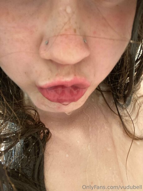 Vudubell nude star img