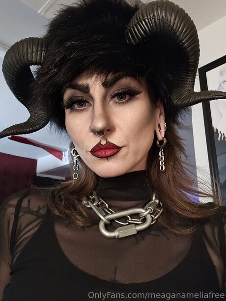 Meaganameliafree pornographic model img