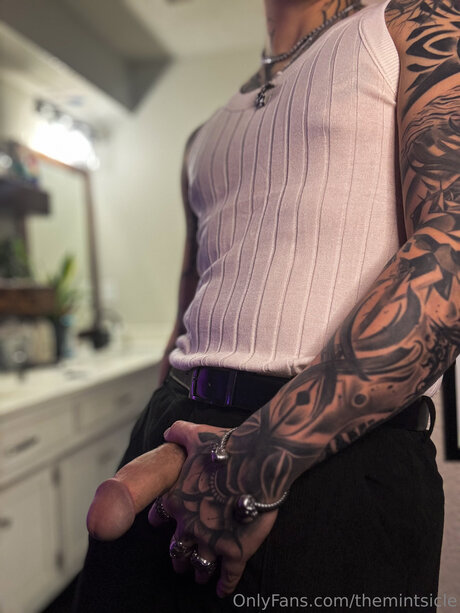 famous onlyfans art naked pictures