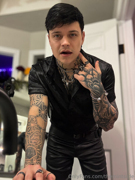 Themintsicle pretty model picture