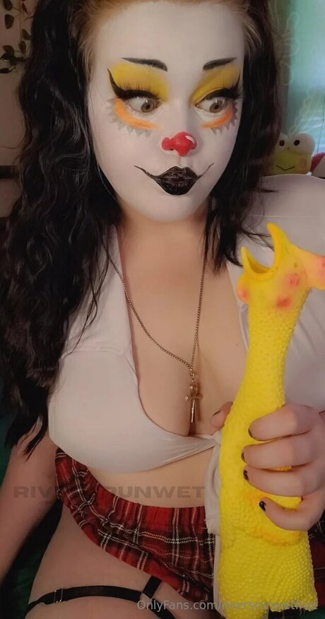 Riversrunwetfree model porn images