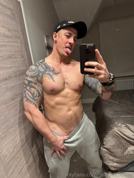 Danthecobbler star high quality photo