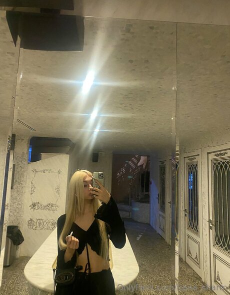 Empress Tiana best model pictures