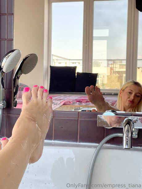 Empress Tiana sexy model archive