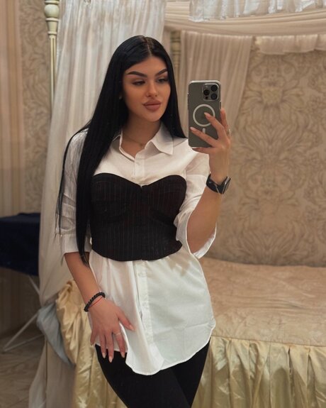 Midnight Rosa adult star image