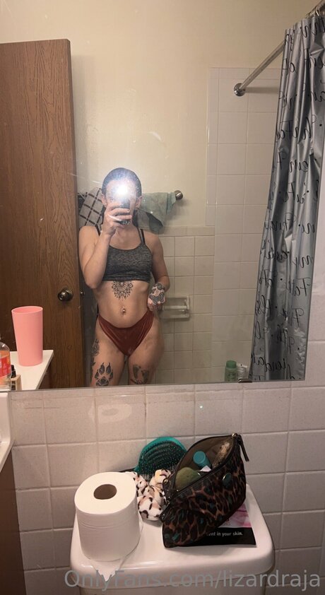 Lizardraja art star photo