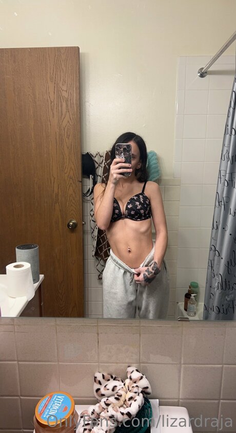 Lizardraja xxx star pic